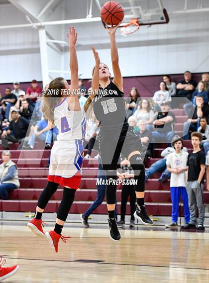 Thumbnail 1 in Caddo Hills vs. Bigelow (AAA 2A 2nd Round Playoff) photogallery.