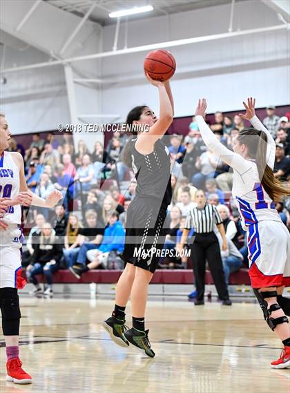 Thumbnail 1 in Caddo Hills vs. Bigelow (AAA 2A 2nd Round Playoff) photogallery.