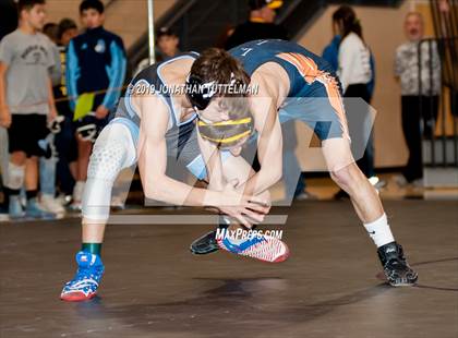 Thumbnail 3 in CHSAA State 4A Region 2 Qualifying Tournament (Day 1) photogallery.