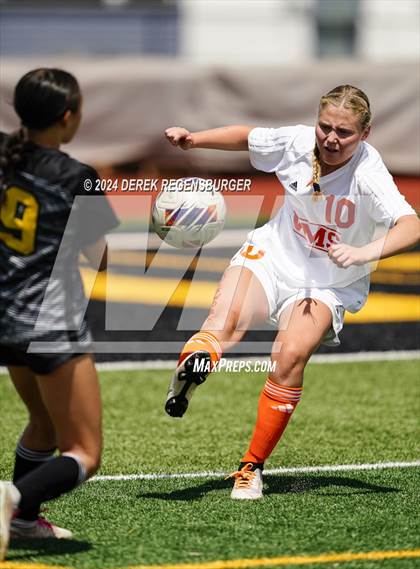 Thumbnail 1 in Vail Mountain vs Prospect Ridge Academy (CHSAA 3A Playoffs Rd 2) photogallery.