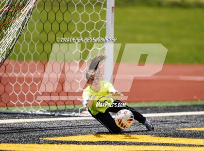 Thumbnail 2 in Vail Mountain vs Prospect Ridge Academy (CHSAA 3A Playoffs Rd 2) photogallery.