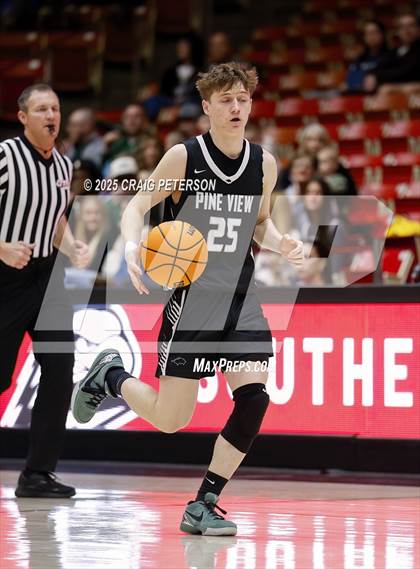 Thumbnail 2 in Payson vs. Pine View (UHSAA 4A Quarterfinal) photogallery.