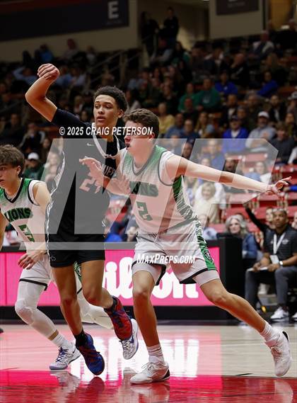 Thumbnail 2 in Payson vs. Pine View (UHSAA 4A Quarterfinal) photogallery.