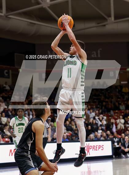 Thumbnail 3 in Payson vs. Pine View (UHSAA 4A Quarterfinal) photogallery.