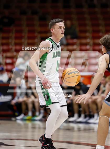Thumbnail 1 in Payson vs. Pine View (UHSAA 4A Quarterfinal) photogallery.