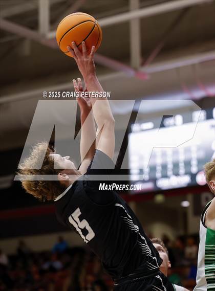 Thumbnail 2 in Payson vs. Pine View (UHSAA 4A Quarterfinal) photogallery.