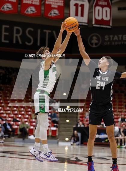 Thumbnail 2 in Payson vs. Pine View (UHSAA 4A Quarterfinal) photogallery.