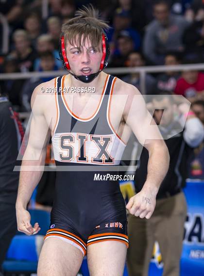 Thumbnail 3 in NYSPHSAA D1 Wrestling Championships (Semifinals 138 -170 lbs) photogallery.