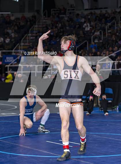 Thumbnail 1 in NYSPHSAA D1 Wrestling Championships (Semifinals 138 -170 lbs) photogallery.