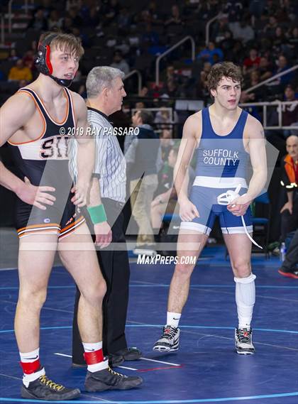 Thumbnail 3 in NYSPHSAA D1 Wrestling Championships (Semifinals 138 -170 lbs) photogallery.
