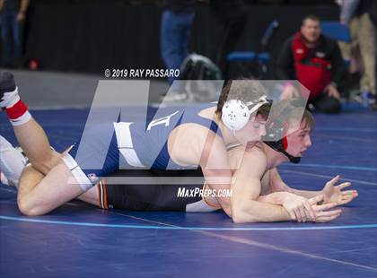 Thumbnail 3 in NYSPHSAA D1 Wrestling Championships (Semifinals 138 -170 lbs) photogallery.