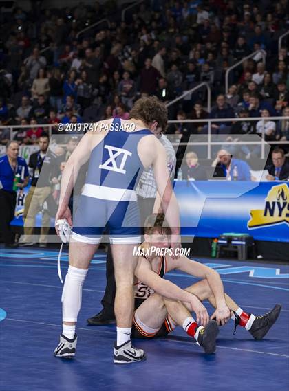 Thumbnail 3 in NYSPHSAA D1 Wrestling Championships (Semifinals 138 -170 lbs) photogallery.