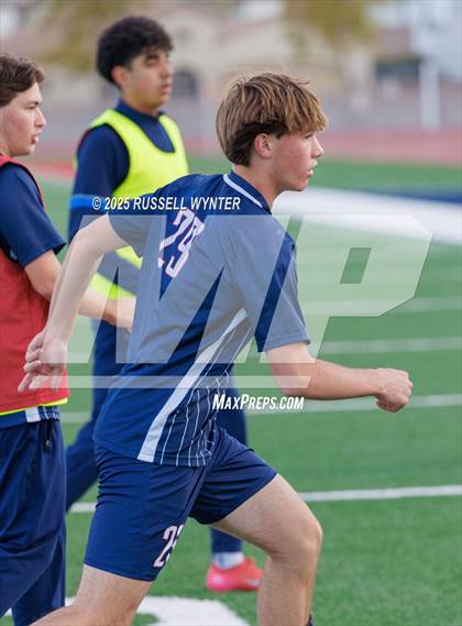 Thumbnail 1 in Desert Mountain @ Perry photogallery.
