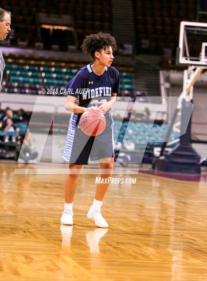 Thumbnail 3 in Widefield vs. Evergreen (CHSAA 4A Final Four) photogallery.