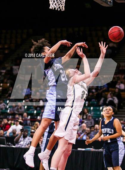 Thumbnail 3 in Widefield vs. Evergreen (CHSAA 4A Final Four) photogallery.