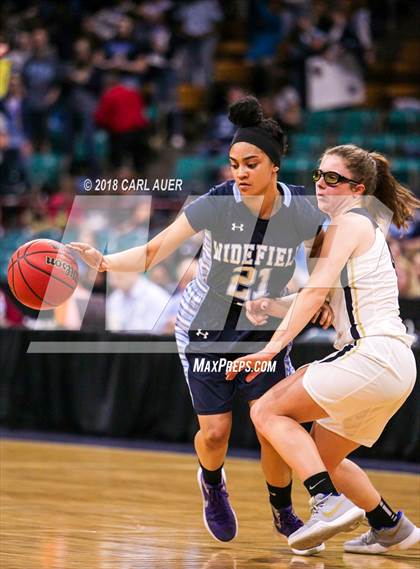 Thumbnail 1 in Widefield vs. Evergreen (CHSAA 4A Final Four) photogallery.