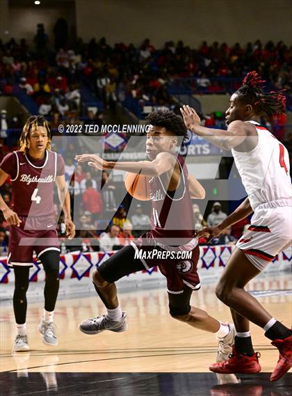 Thumbnail 3 in Magnolia vs. Blytheville (AAA 4A State Final) photogallery.