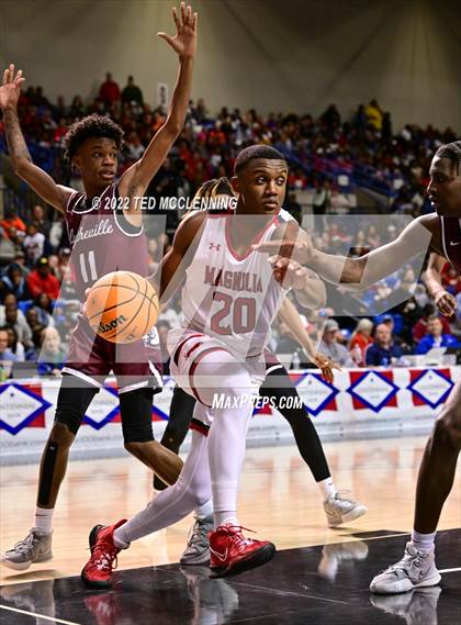 Thumbnail 3 in Magnolia vs. Blytheville (AAA 4A State Final) photogallery.