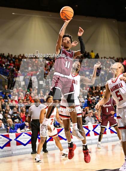 Thumbnail 1 in Magnolia vs. Blytheville (AAA 4A State Final) photogallery.