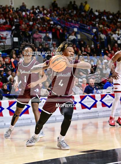 Thumbnail 3 in Magnolia vs. Blytheville (AAA 4A State Final) photogallery.