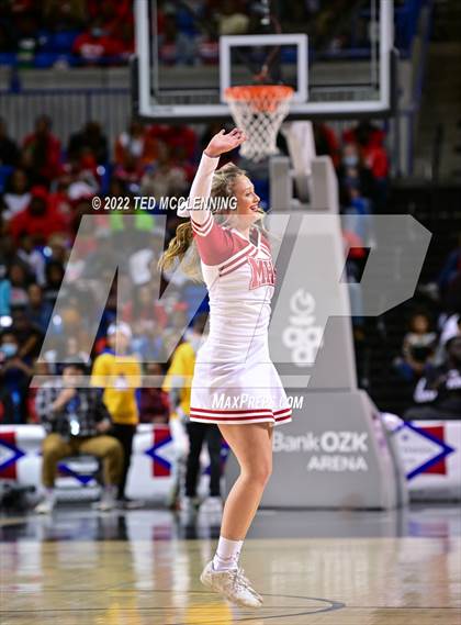 Thumbnail 2 in Magnolia vs. Blytheville (AAA 4A State Final) photogallery.