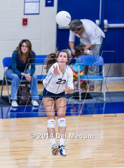 Thumbnail 3 in St. Thomas Aquinas vs. Tampa Prep (Berkeley Premier) photogallery.