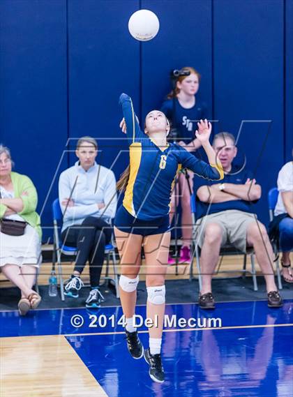 Thumbnail 3 in St. Thomas Aquinas vs. Tampa Prep (Berkeley Premier) photogallery.