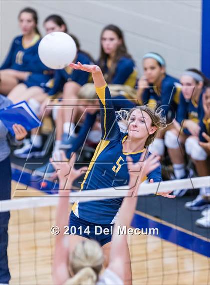 Thumbnail 2 in St. Thomas Aquinas vs. Tampa Prep (Berkeley Premier) photogallery.