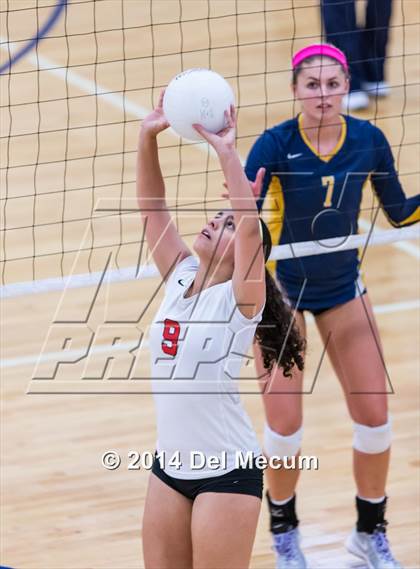 Thumbnail 3 in St. Thomas Aquinas vs. Tampa Prep (Berkeley Premier) photogallery.