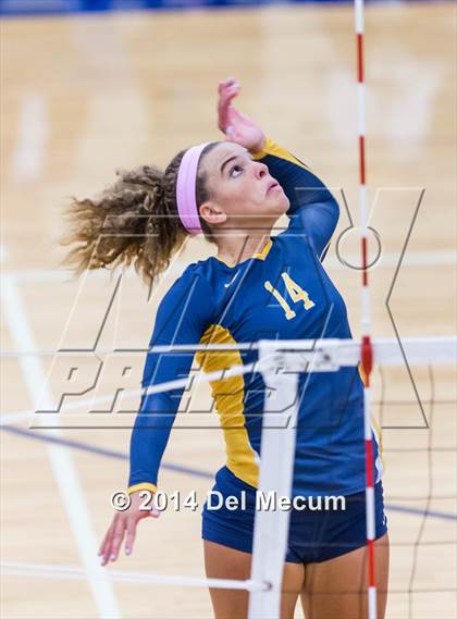 Thumbnail 3 in St. Thomas Aquinas vs. Tampa Prep (Berkeley Premier) photogallery.