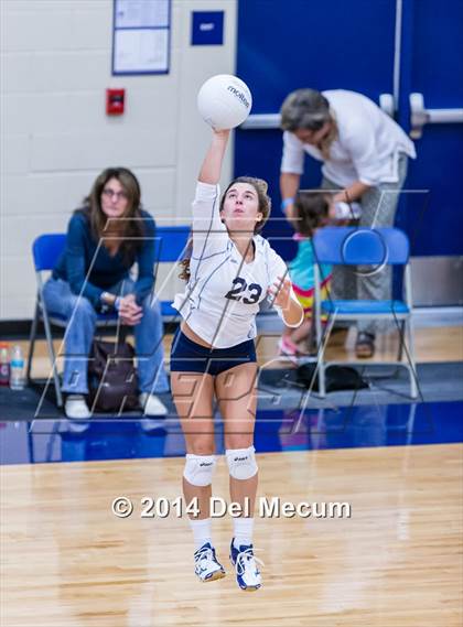 Thumbnail 2 in St. Thomas Aquinas vs. Tampa Prep (Berkeley Premier) photogallery.