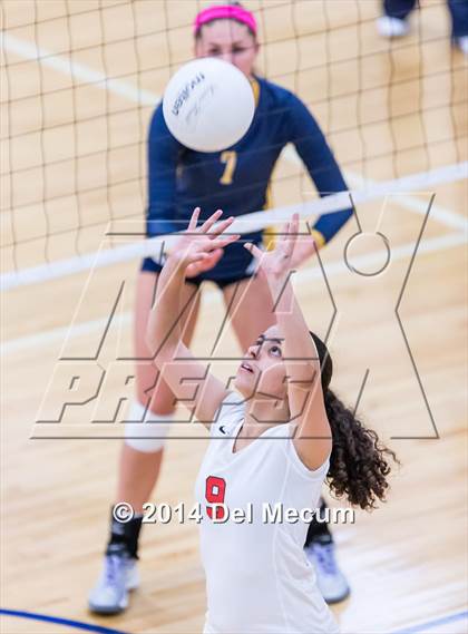 Thumbnail 1 in St. Thomas Aquinas vs. Tampa Prep (Berkeley Premier) photogallery.
