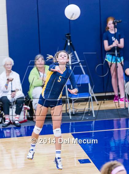 Thumbnail 2 in St. Thomas Aquinas vs. Tampa Prep (Berkeley Premier) photogallery.