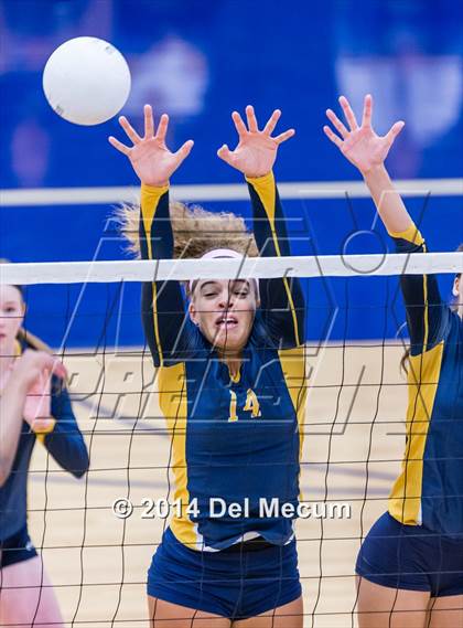 Thumbnail 3 in St. Thomas Aquinas vs. Tampa Prep (Berkeley Premier) photogallery.