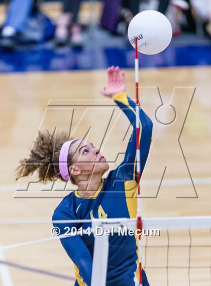 Thumbnail 1 in St. Thomas Aquinas vs. Tampa Prep (Berkeley Premier) photogallery.