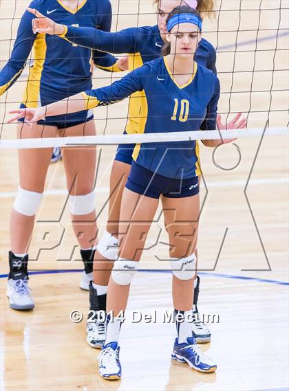 Thumbnail 3 in St. Thomas Aquinas vs. Tampa Prep (Berkeley Premier) photogallery.