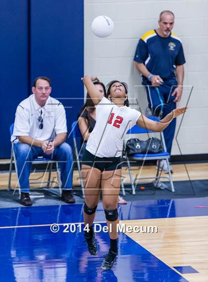 Thumbnail 3 in St. Thomas Aquinas vs. Tampa Prep (Berkeley Premier) photogallery.