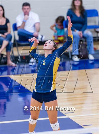 Thumbnail 3 in St. Thomas Aquinas vs. Tampa Prep (Berkeley Premier) photogallery.