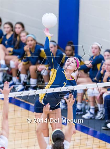 Thumbnail 2 in St. Thomas Aquinas vs. Tampa Prep (Berkeley Premier) photogallery.