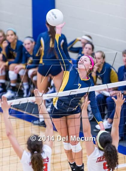 Thumbnail 2 in St. Thomas Aquinas vs. Tampa Prep (Berkeley Premier) photogallery.