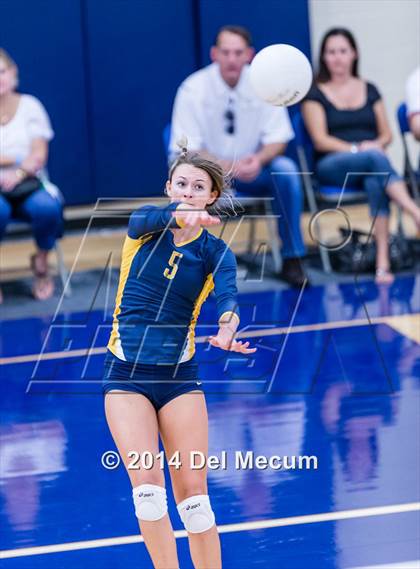 Thumbnail 3 in St. Thomas Aquinas vs. Tampa Prep (Berkeley Premier) photogallery.