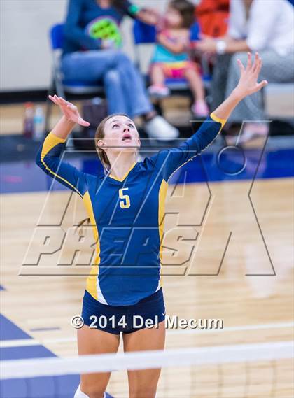 Thumbnail 1 in St. Thomas Aquinas vs. Tampa Prep (Berkeley Premier) photogallery.