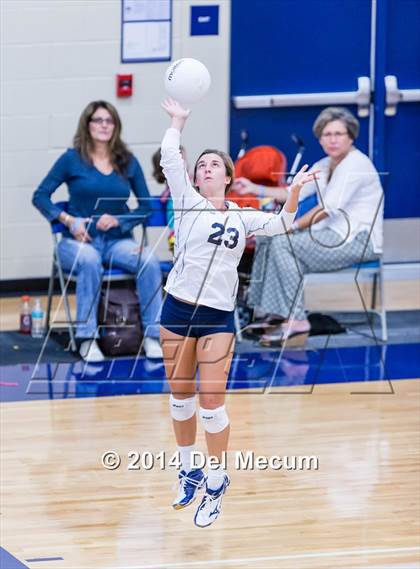 Thumbnail 1 in St. Thomas Aquinas vs. Tampa Prep (Berkeley Premier) photogallery.