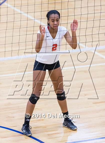 Thumbnail 3 in St. Thomas Aquinas vs. Tampa Prep (Berkeley Premier) photogallery.