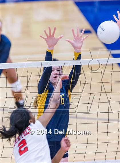 Thumbnail 1 in St. Thomas Aquinas vs. Tampa Prep (Berkeley Premier) photogallery.