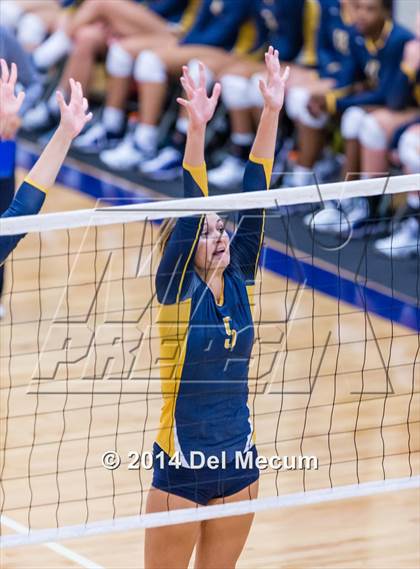 Thumbnail 2 in St. Thomas Aquinas vs. Tampa Prep (Berkeley Premier) photogallery.