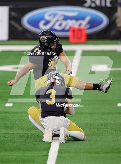 Thumbnail 3 in Canadian vs. Franklin (UIL 3A Division 2 State Final) photogallery.