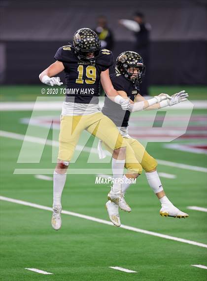 Thumbnail 3 in Canadian vs. Franklin (UIL 3A Division 2 State Final) photogallery.