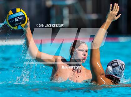 Thumbnail 1 in Pasadena @ Crespi photogallery.