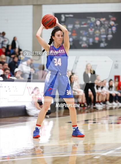Thumbnail 2 in Richfield vs. Grantsville (UHSAA 3A 3rd and 4th Place Game) photogallery.